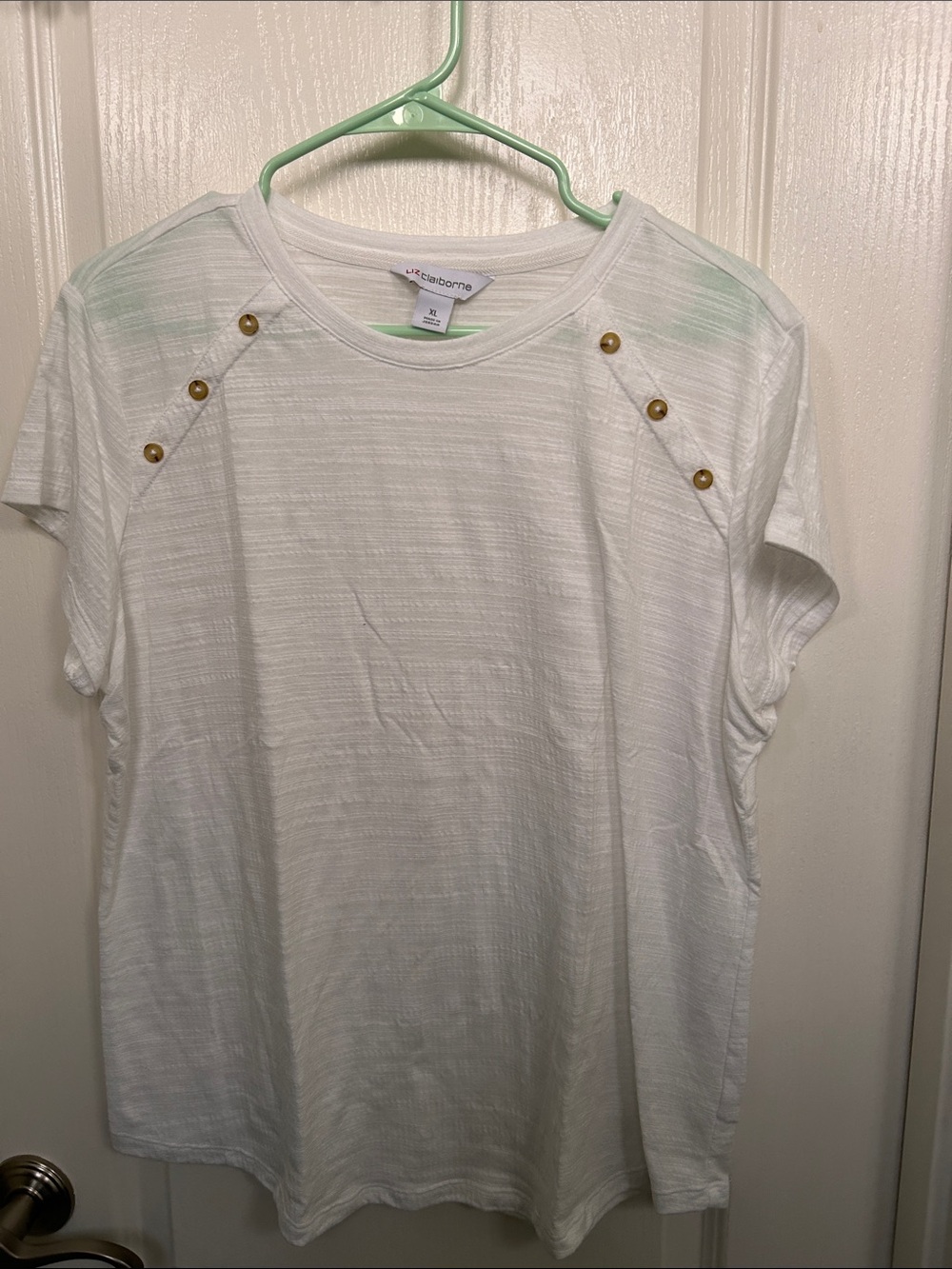 Liz Claiborne White Short Sleeve Tee with Brown Shoulder Buttons
